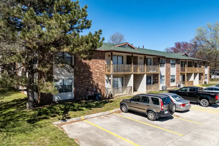 1260 E Guinevere St unit 105 - Springfield, MO | Rent.