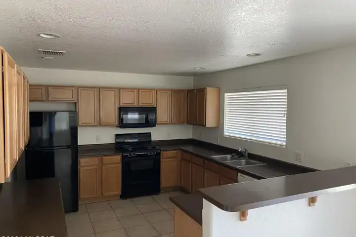 1595 W Beantree Ln - Tucson, AZ | Rent.