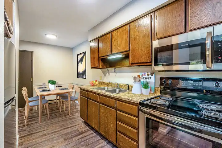 Jackman Grove - 4435 Jackman Rd - Toledo, OH | Rent.