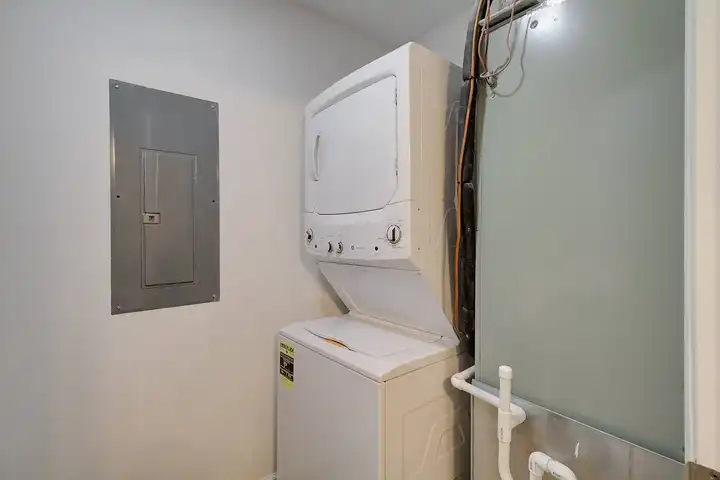 Garland Rodes Apartments - 2244 Rivermont Ave - Lynchburg, VA | Rent.