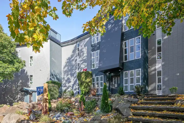 Arrive Magnolia - 3520 27th Pl W - Seattle, WA | Rent.
