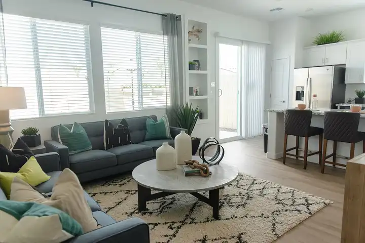 Avilla Grand - 11755 W Thompson Ranch Rd - El Mirage, AZ | Rent.