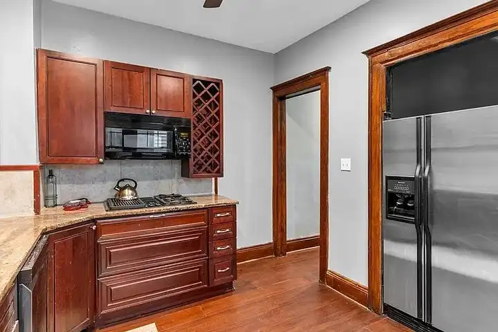 12404 Larchmere Blvd - Cleveland, OH | Rent.