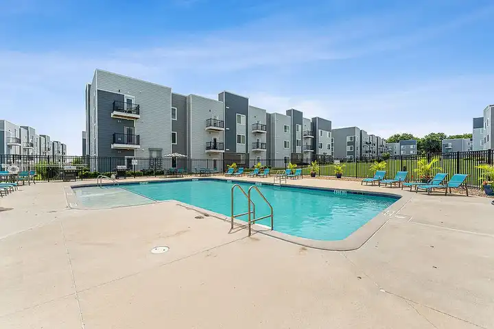 Lofts at Fox Ridge - 200 N Foxridge Dr - Raymore, MO | Rent.