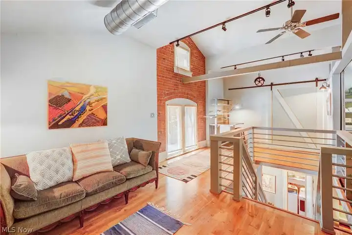 19915 Lake Rd #B - Rocky River, OH | Rent.