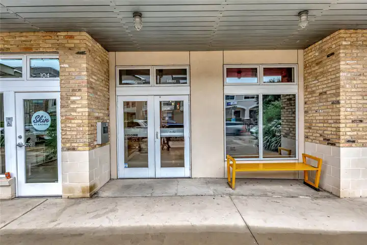 2124 E 6th St unit 305 - Austin, TX | Rent.