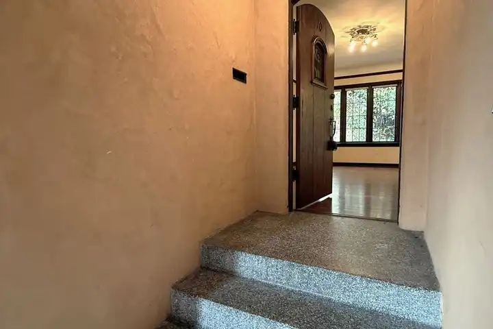 1108 9th Ave W unit 10 - Seattle, WA | Rent.