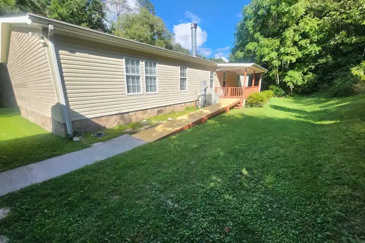 1028 Mayflower Rd - Sale Creek, TN | Rent.