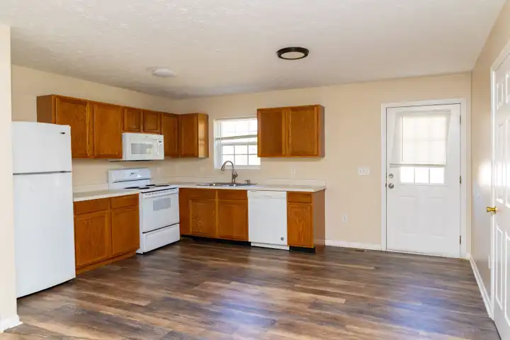 560 Circle Dr NW - Pigeon Forge, TN | Rent.