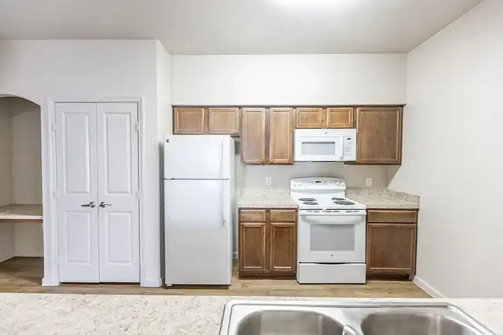 Masters Ranch Apartments - 3435 E Southcross Blvd - San Antonio, TX | Rent.