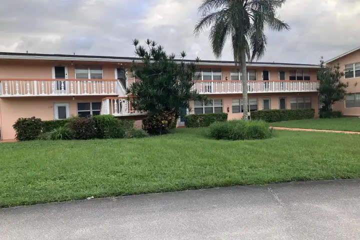 322 Sheffield N - West Palm Beach, FL | Rent.