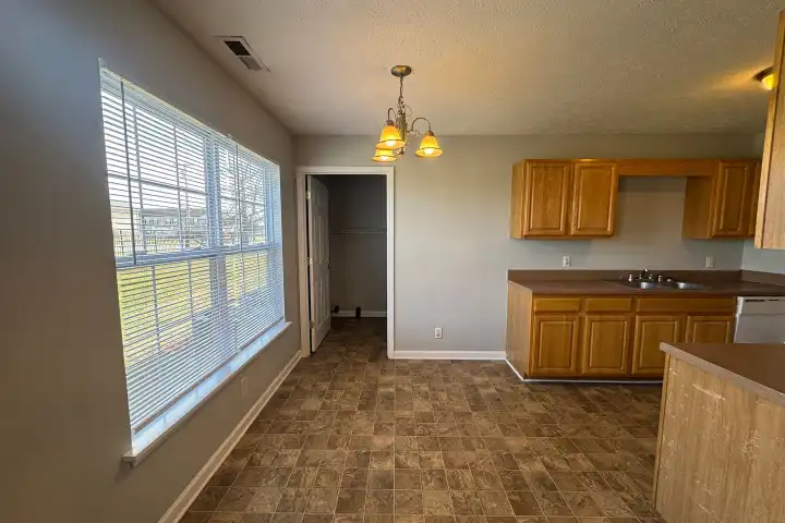 245 Kelly Rd unit E33 - Bowling Green, KY | Rent.