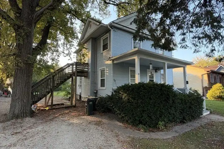 440 Ingalton Avenue #2 - West Chicago, IL | Rent.