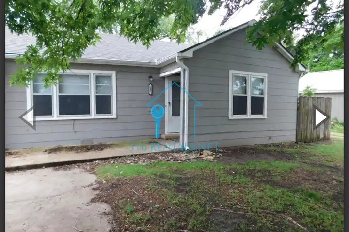 123 E Summit Ave - Augusta, KS | Rent.