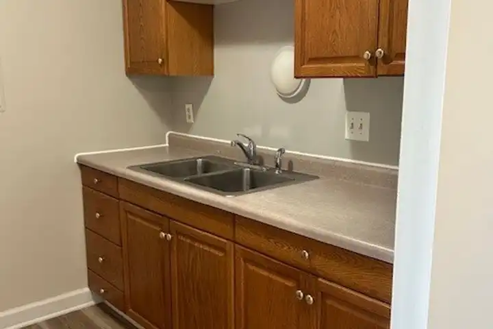 1108 87th Ave unit #4 U - Kenosha, WI | Rent.