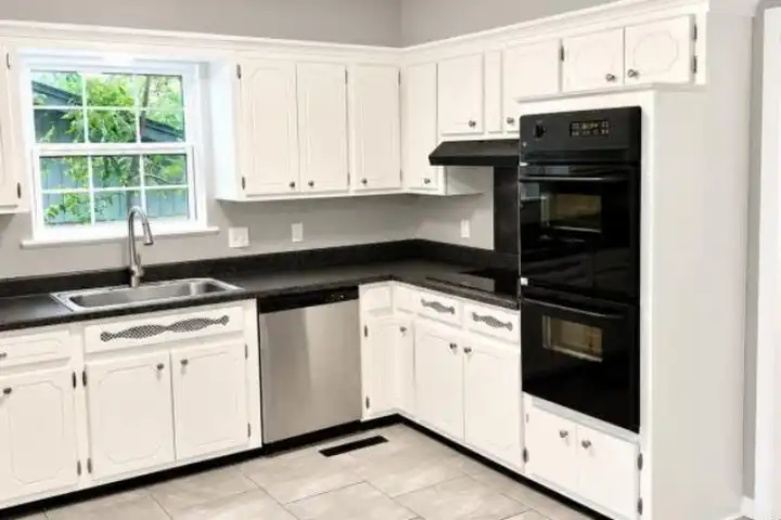 1931 Collins Blvd - Ada, OK | Rent.