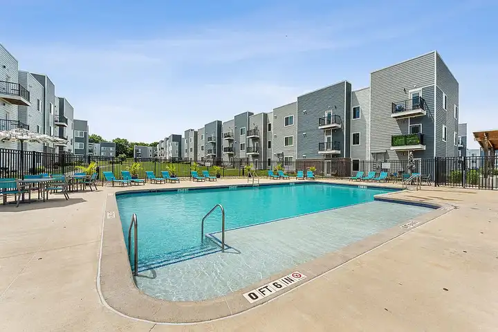 Lofts at Fox Ridge - 200 N Foxridge Dr - Raymore, MO | Rent.