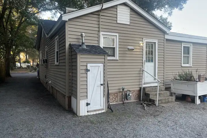 1057 Seaside Ln unit A - Charleston, SC | Rent.