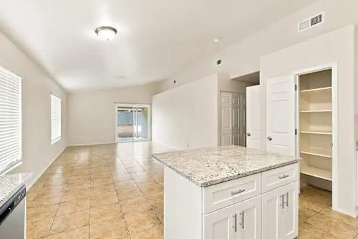 2741 W Pecan Rd - Phoenix, AZ | Rent.