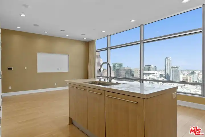 900 W Olympic Blvd #30C - Los Angeles, CA | Rent.