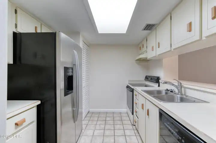 102 Bob White Ct #4 - Daytona Beach, FL | Rent.