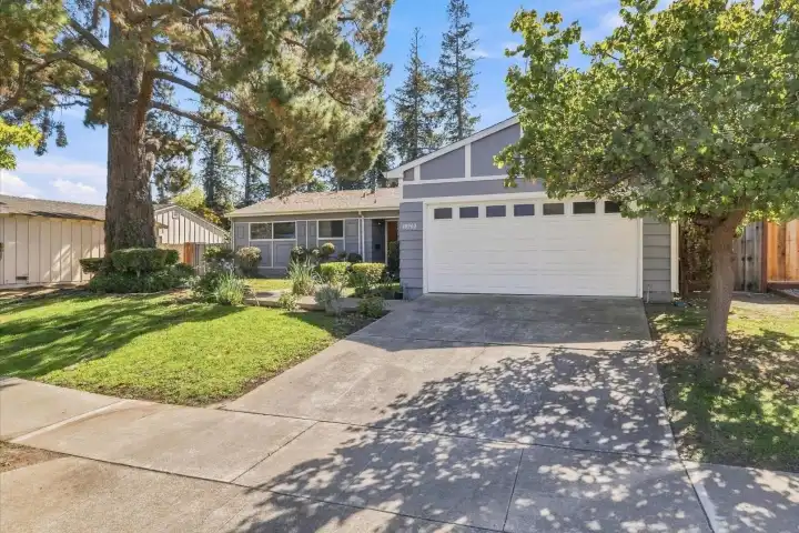 19960 Pear Tree Ln - Cupertino, CA | Rent.