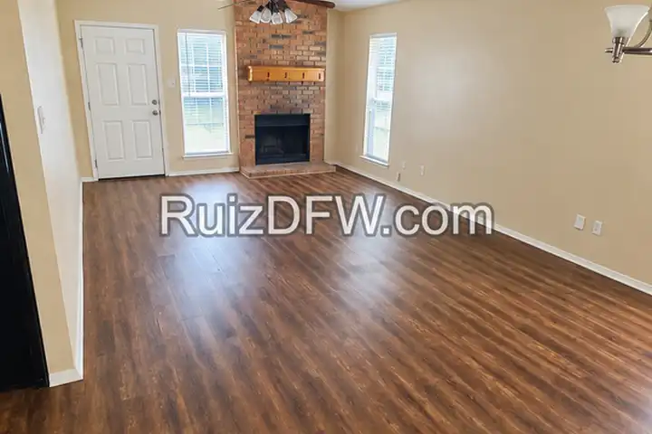 421 S Las Vegas Trail unit 421 - White Settlement, TX | Rent.