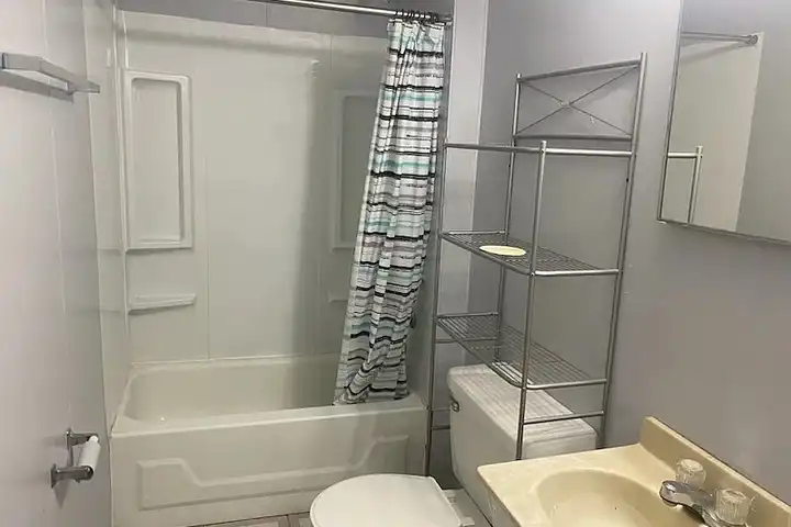 2228 Shelby St unit Unit C - Indianapolis, IN | Rent.