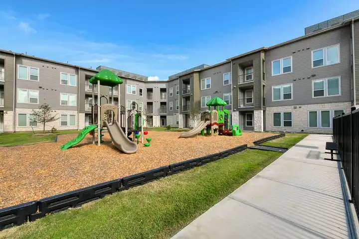 Sunstone Apartments - 5606 Culebra Rd - San Antonio, TX | Rent.