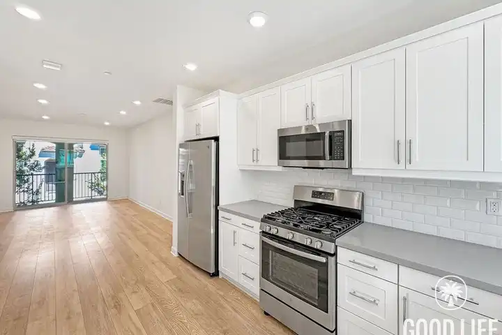 Apartments for Rent at 4366 Pacifica Way