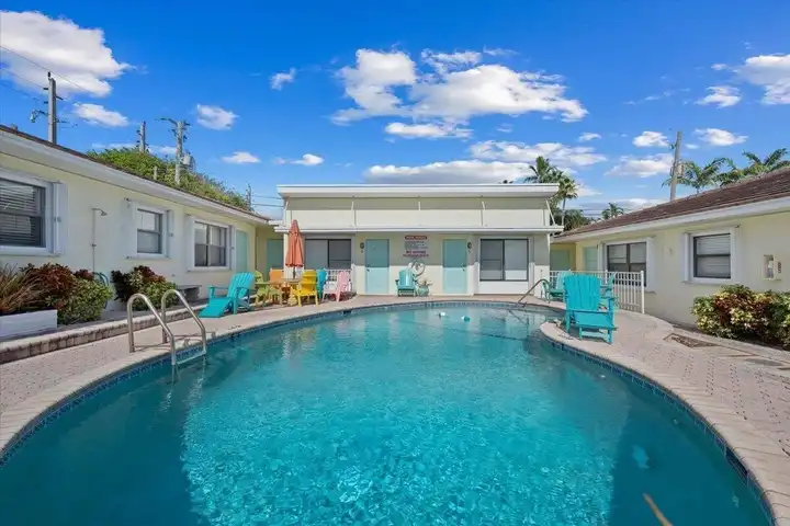 1 Tropical Dr #5 - Ocean Ridge, FL | Rent.