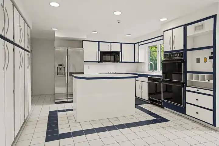 33 Harvey Ln - Newtown Square, PA | Rent.