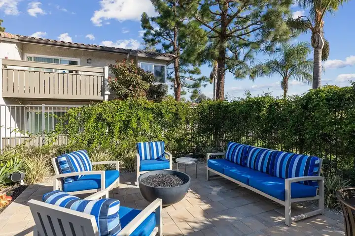 Sofi at Wood Ranch - 241 Country Club Dr - Simi Valley, CA | Rent.