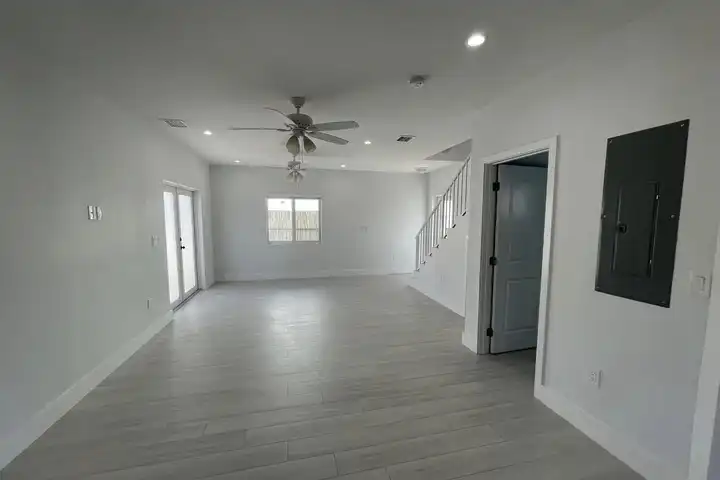 15 Coconut Dr - Key Largo, FL | Rent.