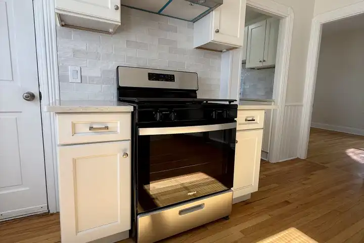 113 Denver St unit 1 - Pawtucket, RI | Rent.