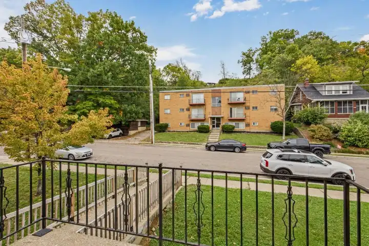 1589 Glen Parker Ave unit 9 - Cincinnati, OH | Rent.