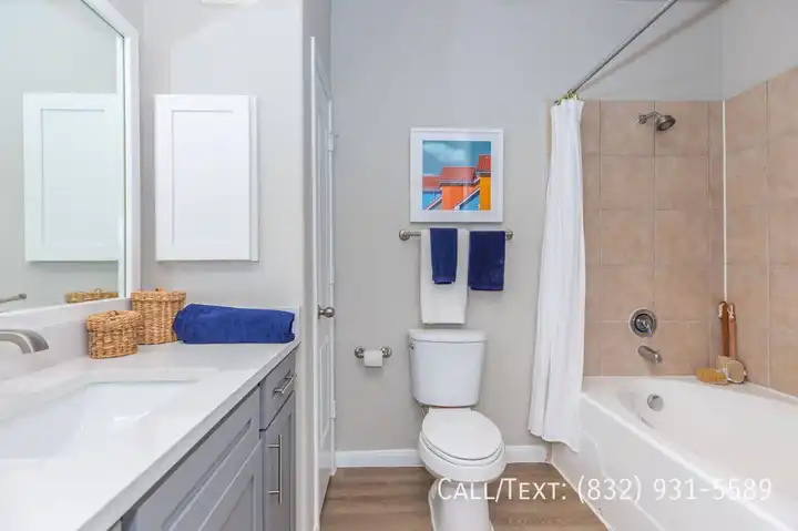 1099 Bay Area Blvd - Houston, TX | Rent.