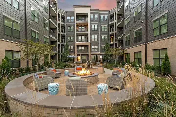 The Flats at Springhurst Apartments of Louisville - 4201 Simcoe Ln ...