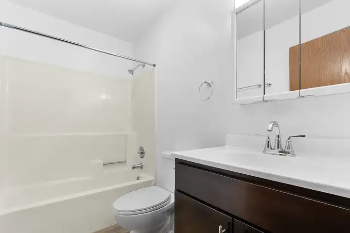 Northgate Apartments - 652 Northgate Cir - Rochester, IN | Rent.