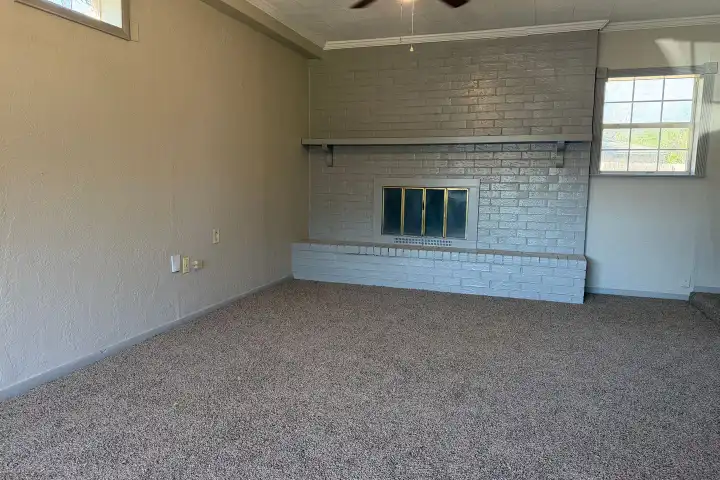 1011 SE Alta Ln - Lawton, OK | Rent.