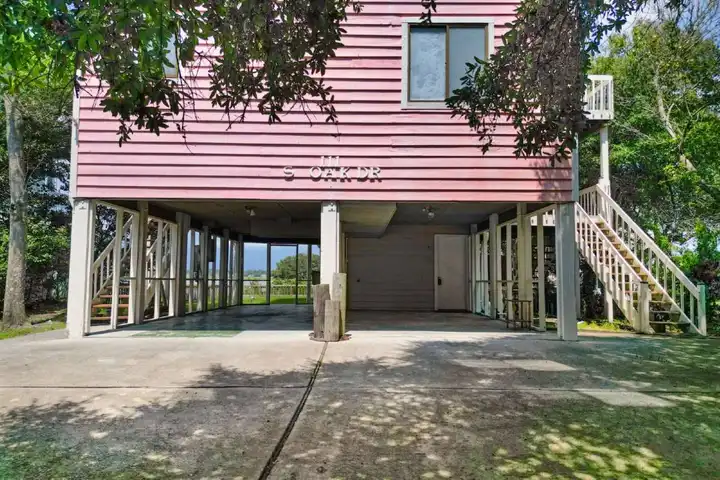 111 Oak Dr - Surf City, NC | Rent.