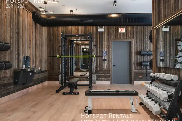1235 N Ashland Ave - Chicago, IL | Rent.
