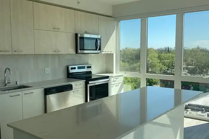 19J Midtown - 1827 J St - Sacramento, CA | Rent.
