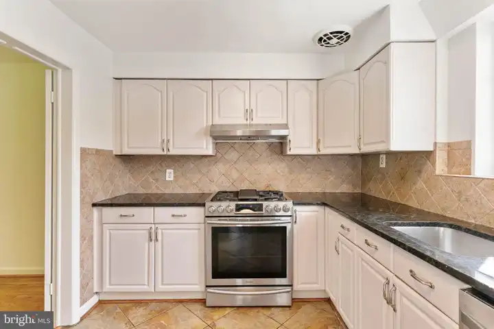 5311 Pooks Hill Rd #407-5311 - Bethesda, MD | Rent.