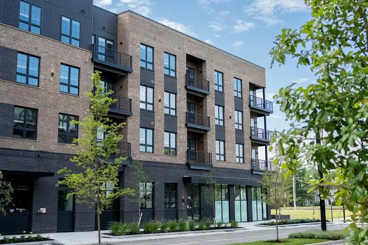 Midpoint West at GVX - 721 Grandview Crossing Way - Columbus, OH