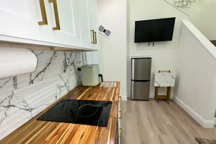 1001 Jenkins St unit Unit B - Plant City, FL | Rent.