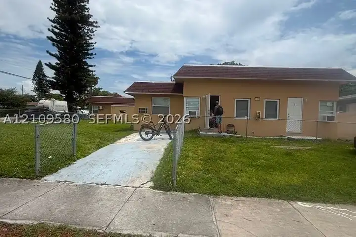 1203 NE 109th St #3 - Miami, FL | Rent.