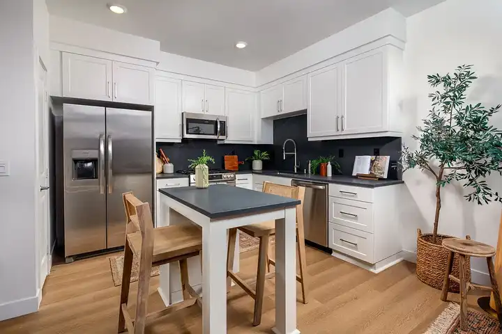 Mason - 2451 Mason Dr - San Diego, CA | Rent.