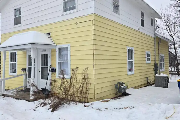 210 Hendricks St - Merrill, WI | Rent.