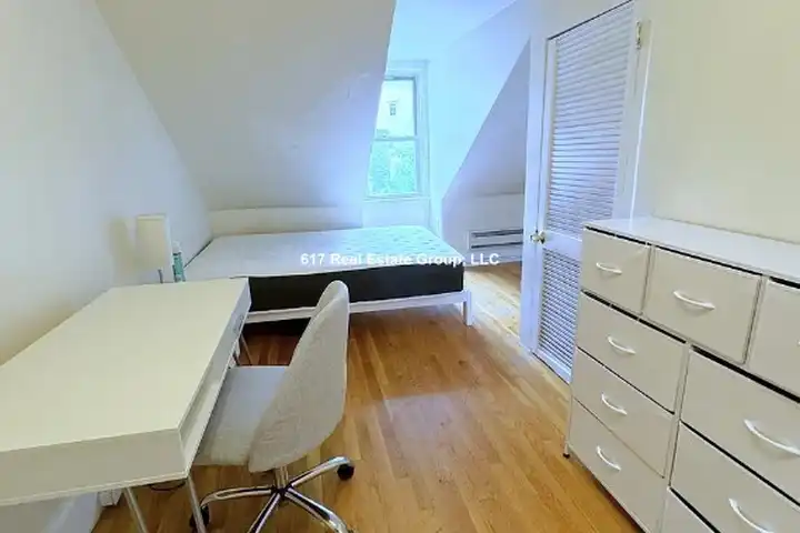 216 Freeman St unit 2 - Brookline, MA | Rent.